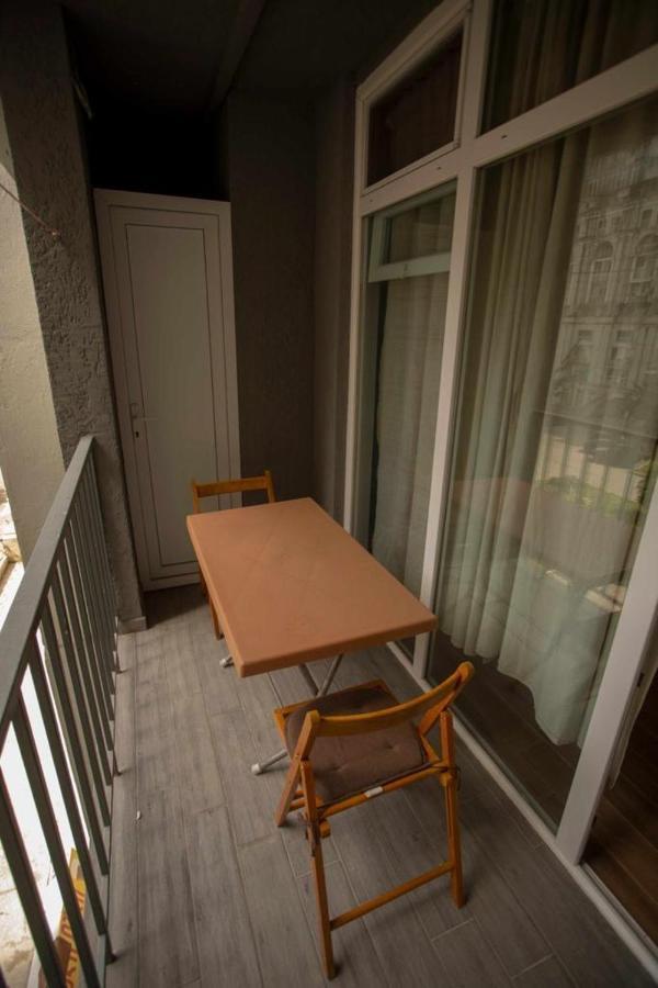 Amazing Magnolia Apartment Batumi Exterior foto