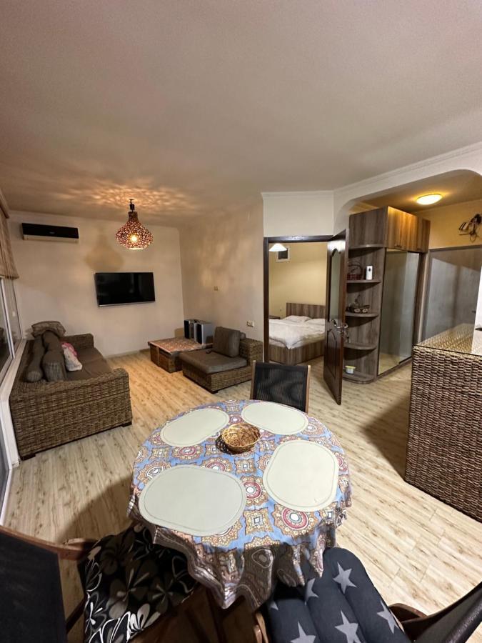 Amazing Magnolia Apartment Batumi Exterior foto